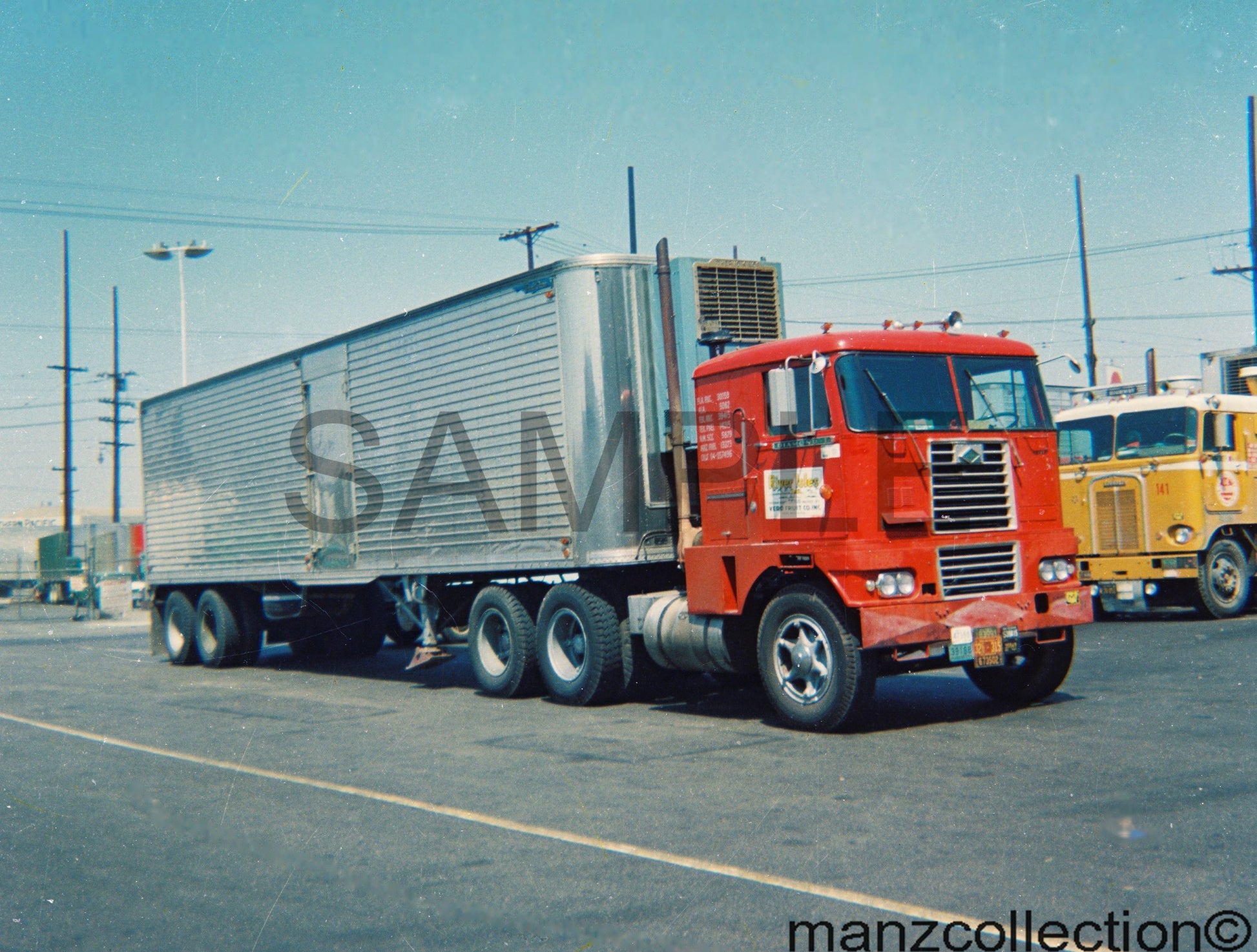 8X10 semi-truck photo 1960's Diamond T COE RIVER ISLES - Transportation Treasure