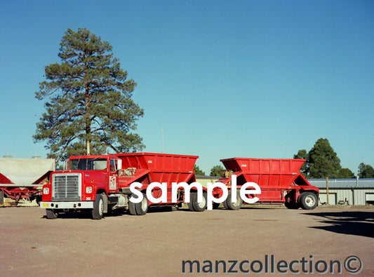 8X10 semi-truck photo 1980's International CTI - Transportation Treasure