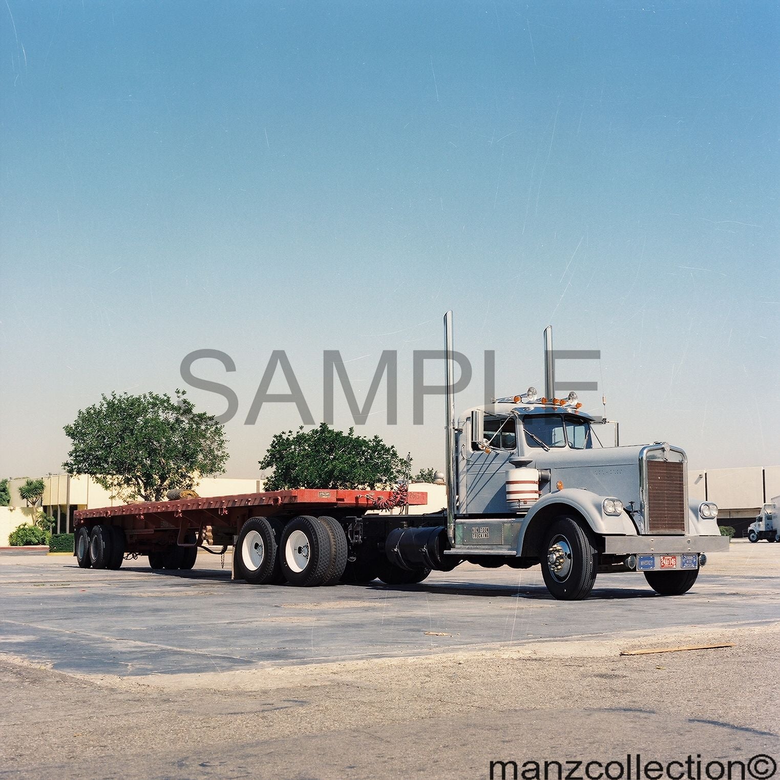 8 X 10 color semi-truck photo '50's KW flatbed - Transportation Treasure