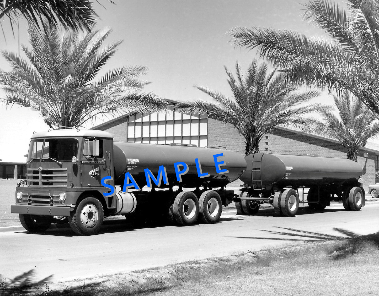 8X10 semi-truck photo Diamond T921 tank 'n trailer - Transportation Treasure