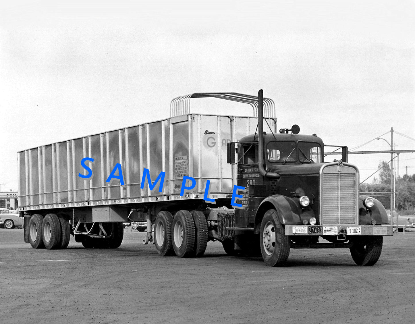 8x10 semi-truck photo KW GARRETT FREIGHTLINES rackside trailer - Transportation Treasure